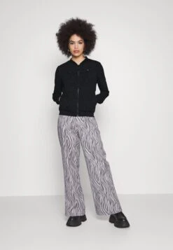 Ragwear KENIA - Sweatjacke - Black -Ragwear 59f9cfb2e6a94f7185ea1d06f7ef274e